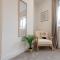 Spacious Modern 2BR - Parking - Workspace Area, Ideal for Contractors & Long Stays - NordStay