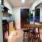 Aiza Suites One Regis-The Perfect Location