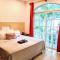 Castillo Playacar Fase 1 9br 3Kitchen Pool walk to Beach 5th Ave 25max - 普拉亚卡门