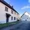 Spacious & Bright Residence, 5 Minutes from Saverne, Access to Scenic Bike Paths, Private Parking Included - Monswiller