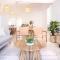 Spacious Seaside Oasis on Dicky Beach