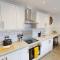 Central Stunning 3-Bed House - Free Parking