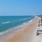 Oceanfront: Beach, Sand and Views at Coral Reef!