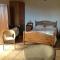 Charming Bungalow in Carreteria with Terrace and Parking