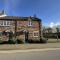 Montys Maison - Part of the The Bay Filey Holiday Village with pool, gym and direct beach access, pub, restaurant, tennis and meadows walks