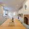 Large pretty holiday cottage by the sea sleeps 10