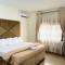 OD-V!CKS LUXE, WUSE DISTRICT, Swimming Pool, Gym, WiFi, 24hr power, security, Dstv
