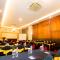 Front One Hotel Purwodadi