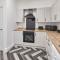 Cosy Coastal Apartment 2