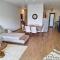 Luxurious Lakeview Apartment 2BR 92