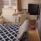 Aylesbury Lovely Double and Single Bedroom with Guest only Bathroom - Buckinghamshire