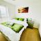 Modern 2-Bedroom Apartment - Bristol
