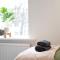 Home in West Yorkshire, Close to Leeds City Center, Sleeps 3! - Батли