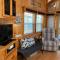 Knotty but Nice-sleeps 6-one minute to lake! - Three Oaks
