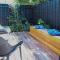 Beach luxury retreat- 2 bedroom, 2 bathroom, shops, pet friendly, parking