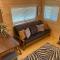 Serene 1BR Cabin near NC Z00 with Loft & Waterview - 阿什伯勒