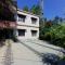 Eves appartment