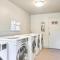 Casa Bella Homes - Top floor 2-BR 1 Bath Condo, Centrally located
