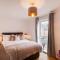 Bracknell - 4 Bedroom House - With Driveway, Garden & Garage