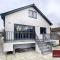 Shepperton - 3 Bedroom Home - 泰晤士河畔沃尔顿