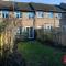 Bracknell - 2 Bedroom Home With Parking & Garden - Easthampstead