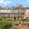 Richmond - 5 Bedroom Townhouse with Parking & Garden - London