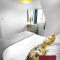 Wokingham - 2 Bedroom Maisonette - With Parking
