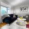 Wokingham - 2 Bedroom Maisonette - With Parking