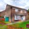 Wokingham - 2 Bed Modern House - Parking