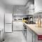 Wokingham - 2 Bed Modern House - Parking