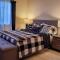Gated Cozy Urban Luxe Retreat
