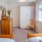 4 Bed in Shanklin IC068