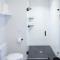 Modern Home,10min to Downtown, 15min walk to Five Points, Sleeps 6! - Nashville
