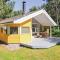 Holiday Home Lynggærdevej Højby X