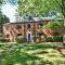 The Home Collection CLT: 600 Hermitage