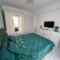 Luxe Central Apt: Free Parking - Oradea
