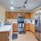 12 Mi to DIA Cozy Denver Townhome with Fireplace!