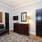 The Home Collection CLT: 600 Hermitage