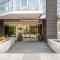 Near Stampede!! Guest Favorite Riverside Retreat- Walking Trails, Downtown, FREE Banff Pass, Wine, Gym, Parking!