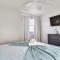 Largo Oasis with Pool and Grill 10 Min to Beach!