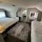 Spacious Retreat Near Convention Centers home - ديس بلينز