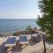 Elegance Villa: Classy Paradise w/ a private beach