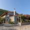 Elegance Villa: Classy Paradise w/ a private beach - Pefkali