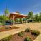 Cozy Carlton Landing Home - Pools and Lake Access - Canadian