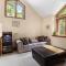 Pocono Chalet / 4 BDRMS / Fireplace