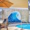 Splash Inn Lower Unit: Heated Pool & Walk to Beach
