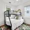 Splash Inn: Entire Home 4 BR, Pool, Walk to beach - Tybee Island