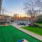 Game Room, Pool & Fire Pit At The Medical Center - 圣安东尼奥