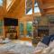 Dreamy Mountain Getaway~Hot Tub~Old Oak Lodge