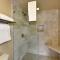 Charming 2 bd Condo at Silverado